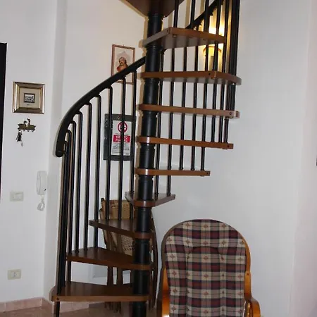 A Due Passi Dal Mare Apartment *